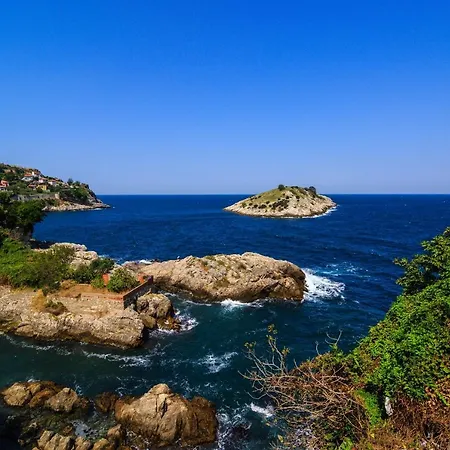 Frau Guler Boutique Amasra